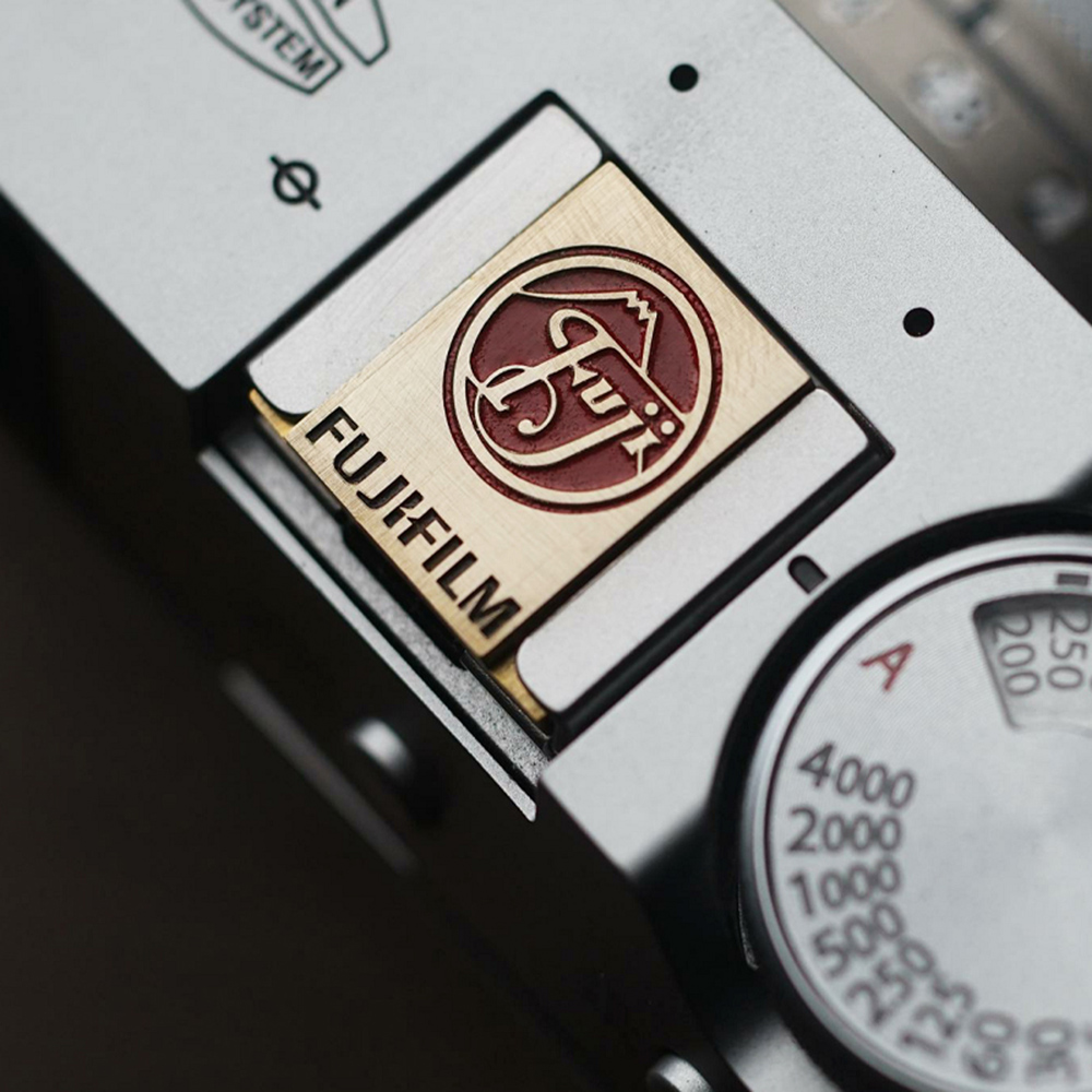 Fujifilm Camera X100Vi - Крышка горячего башмака камеры, крышка кнопки